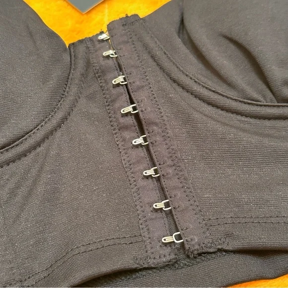 FOREVER 21 black hook and eye corset top NWT - Picture 4 of 5
